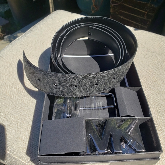 MICHAEL KORS 4 IN 1 MEN BELT BLACK LEATHER - Picture 5 of 7